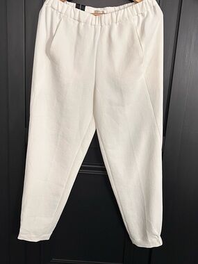 Aritzia Babaton cream pants